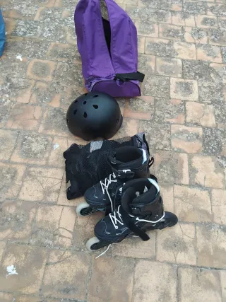 Patines Decathlon con protección y casco