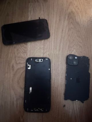 iPhone 15 Negro Desmontado