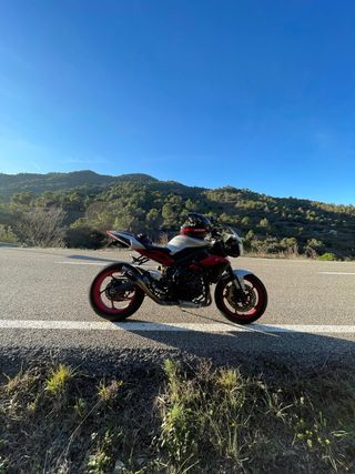 Triumph Street Triple RX 2015