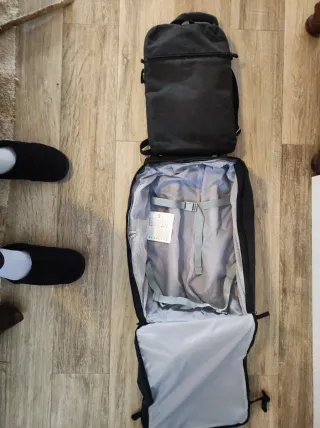 Maleta y Mochila Negra