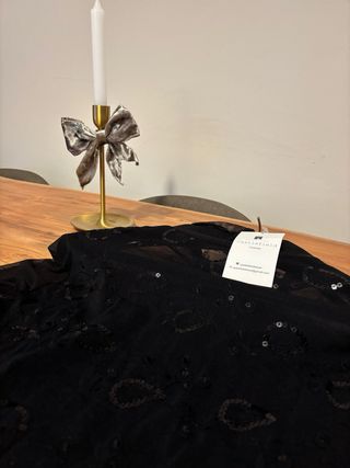 Camiseta negra transparente encaje