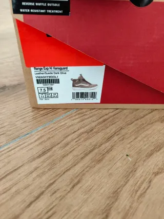 Vans nuevas verde y beige