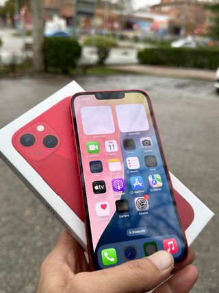 iPhone 13 256GB Red