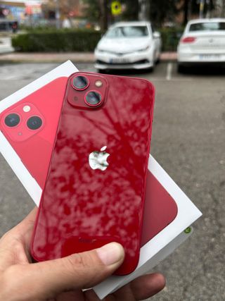 iPhone 13 256GB Red