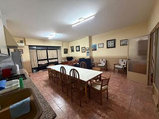 Local comercial en alquiler en Fonteta de Sant Lluís en Valencia