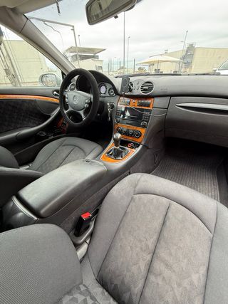 Mercedes-Benz  CLK 2005