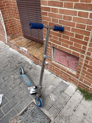 Patinete infantil azul