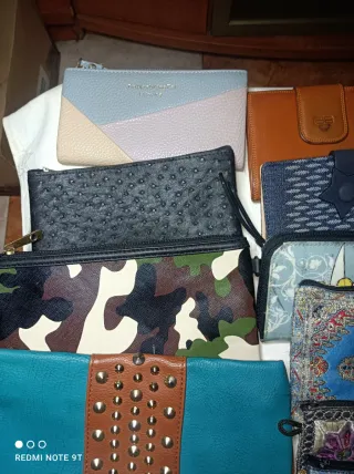 Lote de Carteras y Monederos