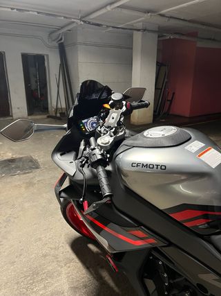 CF Moto 450 SRS Negra y Roja Nueva