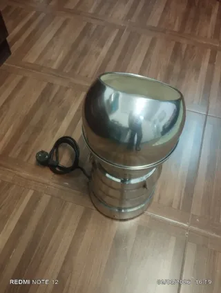 Exprimidor Lomi Acero Inoxidable modelo 5