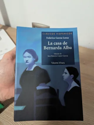 La Casa De Bernarda Alba (Clasicos Hispanicos /...