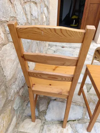 Sillas Ikea Jokkmokk y sillón ratán