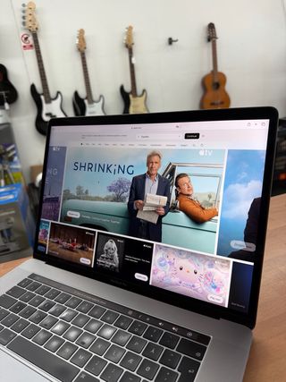 MacBook Pro 2018 15” i7 16GB RAM 500GB SSD