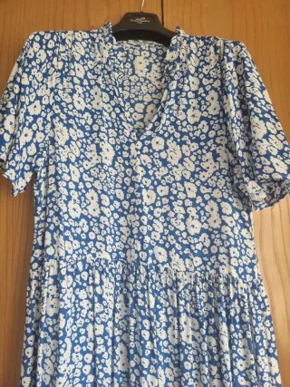 Vestido midi ZARA flores azul y blanco T/S