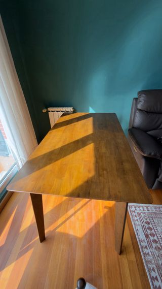 Mesa de comedor de madera (Estilo Mid-Century)