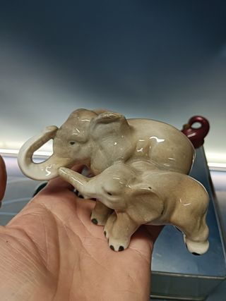 figuras , 4 figuras de cerámica, elefantes