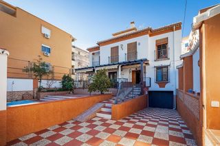 Chalet en venta en Cervantes en Granada
