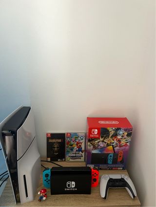 PS5 Slim y Nintendo Switch OLED