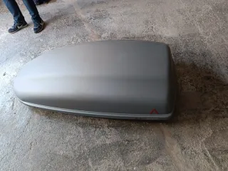 Bau Coche Negro y Gris