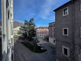 Piso en alquiler en Centro en Burgos