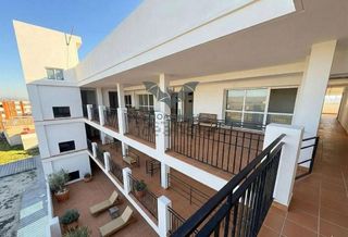 Piso en alquiler en Benifaió