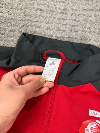 ¡¡OFERTA!! Talla L Chaqueta Adidas Roja y Negra