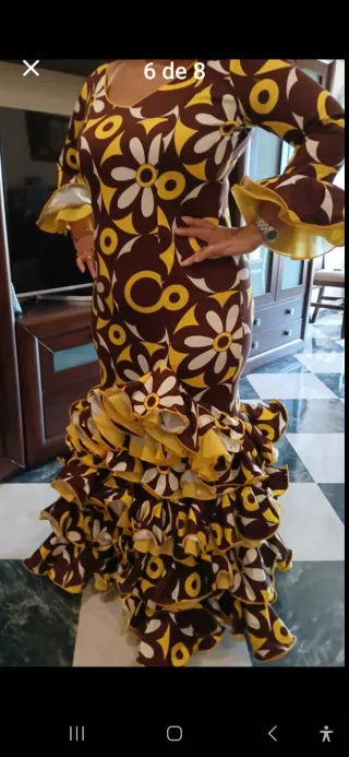 Vestido estampado floral marrón y amarillo