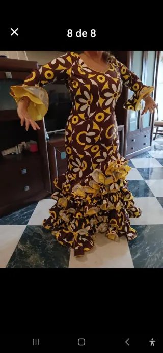 Vestido estampado floral marrón y amarillo