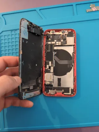 iPhone 12 mini 128GB Rojo - Para reparar.