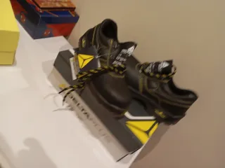 Zapatos de seguridad Delta Plus