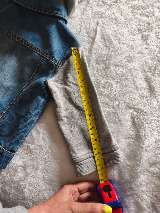 Cazadora vaquera bebé con capucha