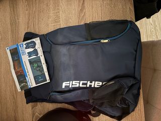 Casco Negro G69 con Luz Trasera y mochila con luz