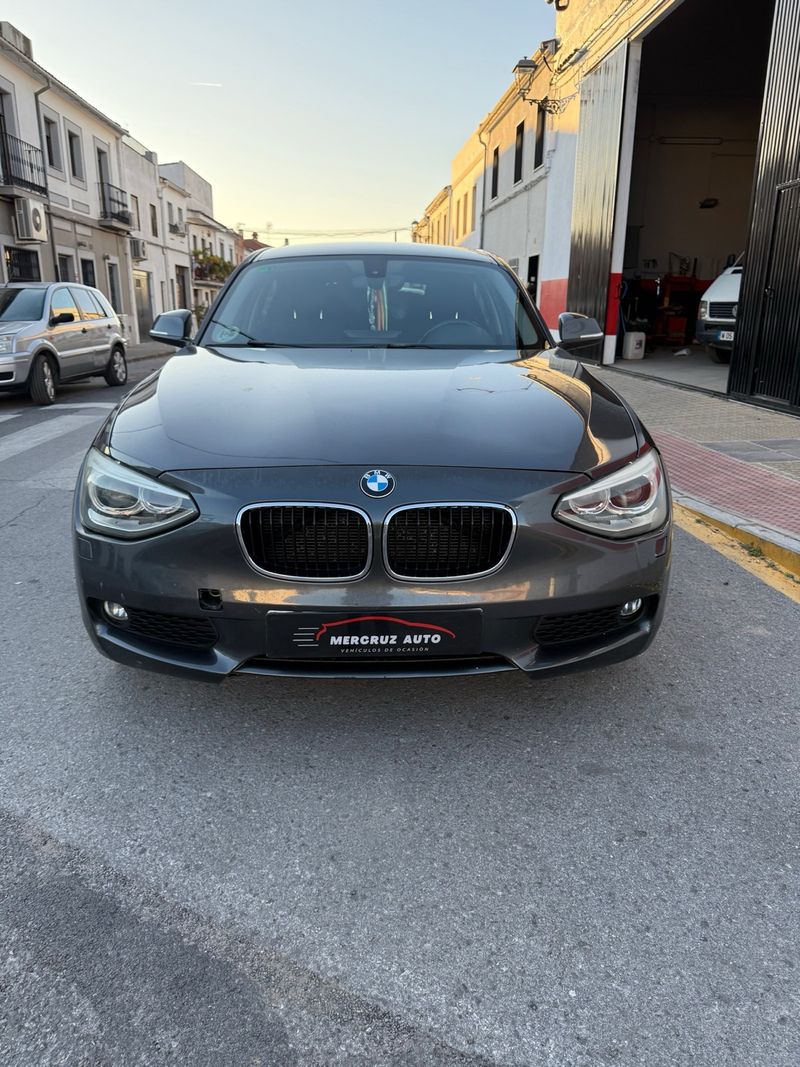 BMW Serie 1 116 d 5p 2012