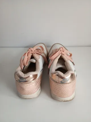 Zapatillas Rosa y Blanco