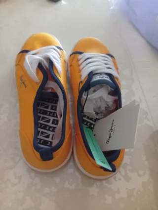 Bambas Pepe Jeans Amarillas Talla 36.