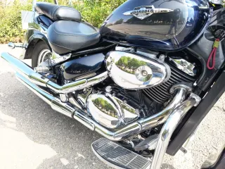 Suzuki Intruder C800