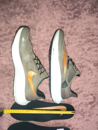 Nike Zoom Pegasus Flyease Gris Naranja