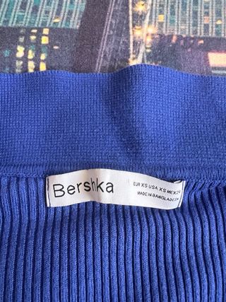 Top Bershka azul eléctrico talla única