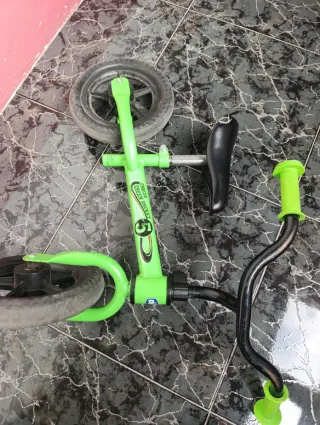 Bici sin pedales Chicco Green Rocket