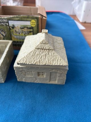 Set 2 Case Europee 2 Uchanan Huts 15mm