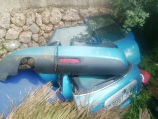 Parachoques trasero y puertas de coche