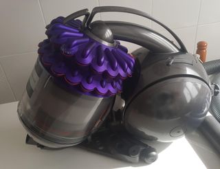 Aspirador Dyson DC52 Cinetic Allergy Musclehead Pa