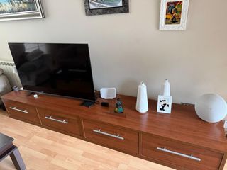 Mueble de comedor madera y blanco