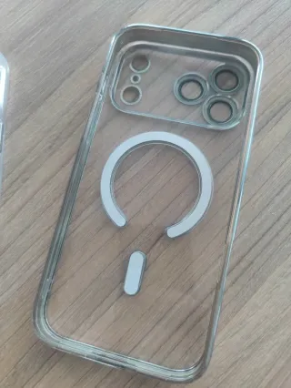 Fundas iPhone 17 Pro Max transparentes