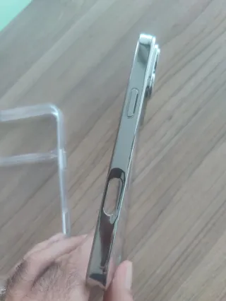 Fundas iPhone 17 Pro Max transparentes