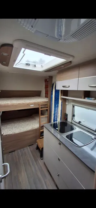 Caravana Bürstner Premio Plus 440