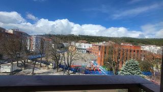 Piso en venta en Plaza España - Villa Pilar - Reyes Católicos - Vadillos en Burgos