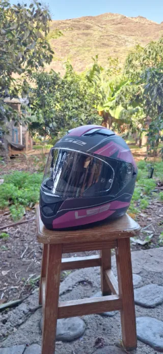 Casco Moto LS2 Rosa y Negro Talla S