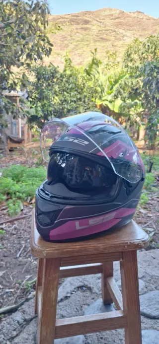 Casco Moto LS2 Rosa y Negro Talla S