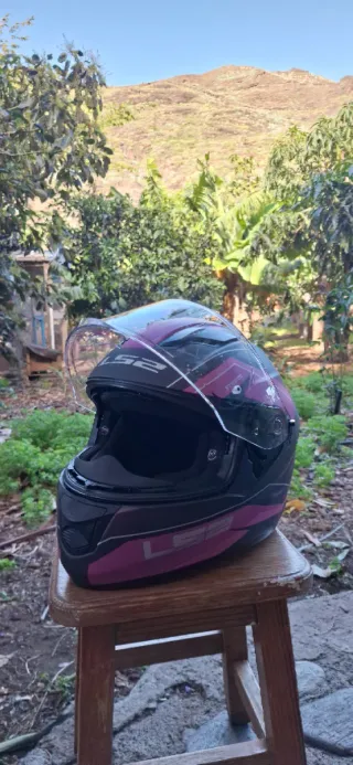 Casco Moto LS2 Rosa y Negro Talla S